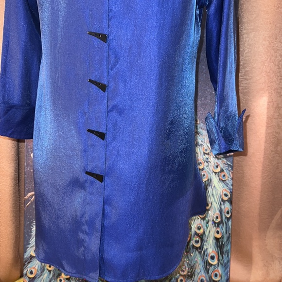 Vintage Multiples Size XS Button Down Top - Picture 10 of 16